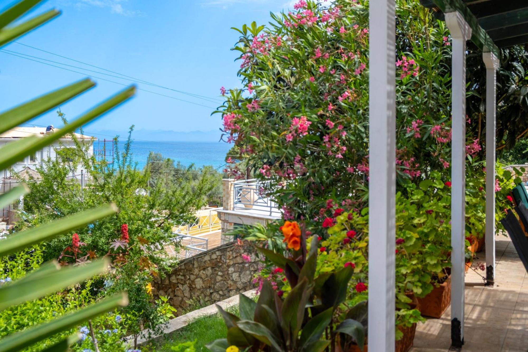 Appartamento Theasea House Áyios Nikítas Esterno foto